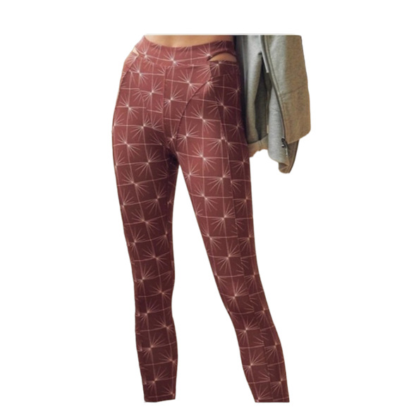 Free People Movement High Rise Cut Out Sneak Peak Printed Legging Size Medium - Picture 4 of 15